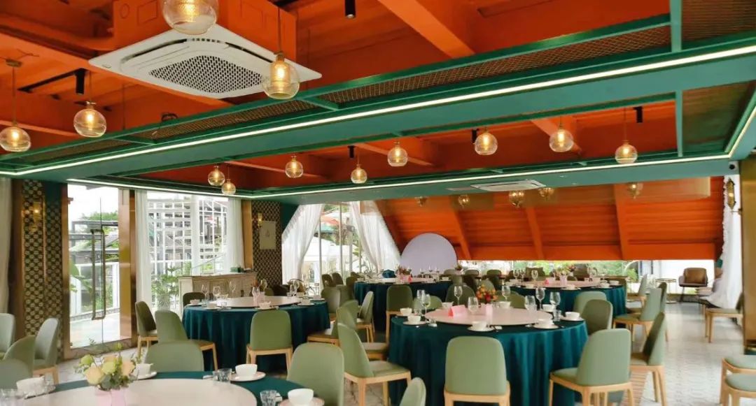 西贝将色彩碰撞到底，看这家深圳餐饮空间设计如何诠释独特的摩洛哥风情